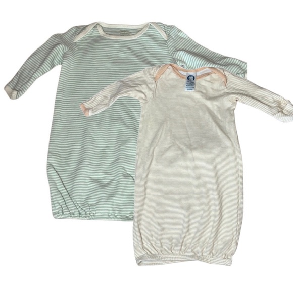 0-6 BABY UNISEX SLEEPER GOWNS!! - Picture 1 of 13